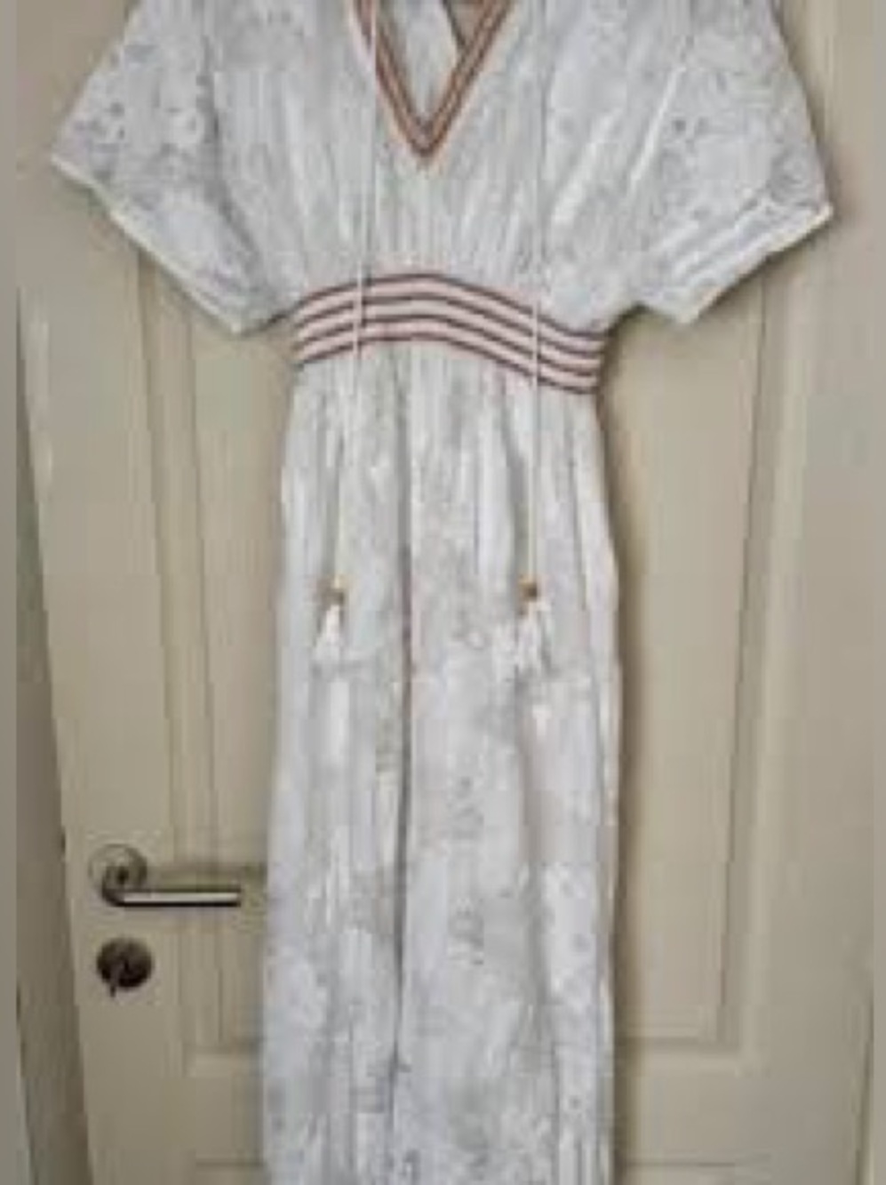 PARISIAN COVER UP- White Lace